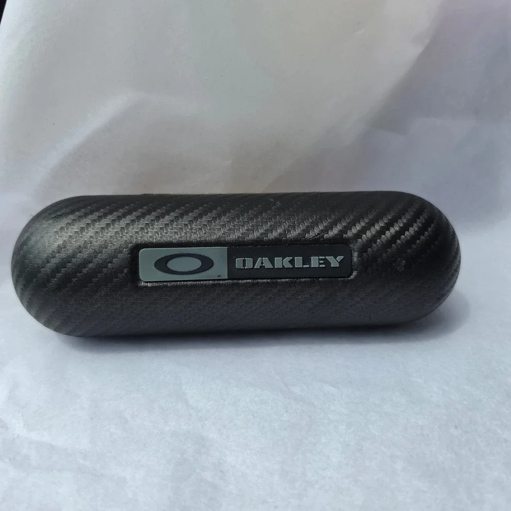 Oakley Large Carbon Fiber Eyewear Vault Hard Case Torpedo 07-257 Black